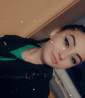 Emili (24) - Szolnok - kép 973318