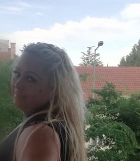 Bella (32) - Almásfüzitő - kép 770050