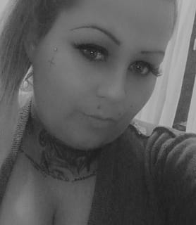 Bella (32) - Komárom - kép 854792