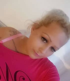 Bella (32) - Komárom - kép 692525