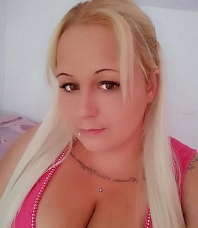 Bella (32) - Komárom - kép 679073