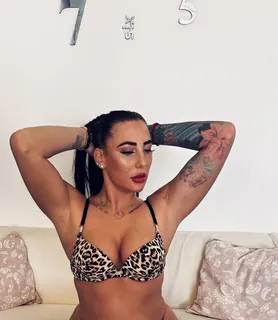 Vivikee (25) - Győr - kép 1031815