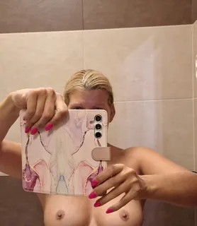 Vivienn (35) - Pécs - kép 1035729