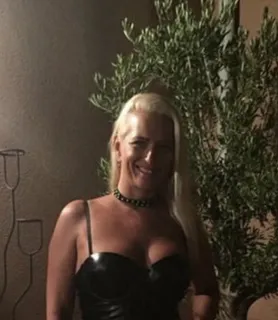 Lia (44) - Győr - kép 794449