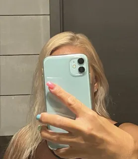 Lia (44) - Győr - kép 802320