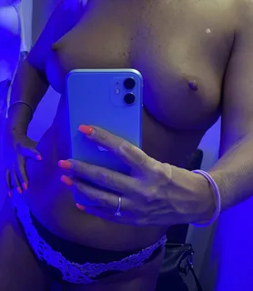 Lia (44) - Győr - kép 874523