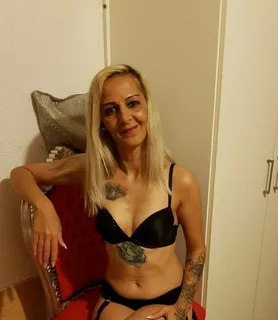 Julianna (49) - Iharosberény - kép 917515