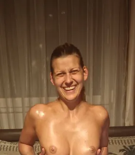 Vivienn (35) - Pécs - kép 1035710