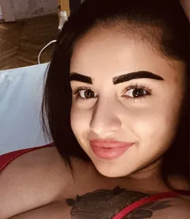 Tina (27) - Sátoraljaújhely - kép 1041463