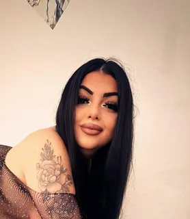 Lara (22) - Tatabánya - kép 1057858