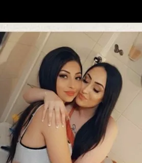 Lezbicsajszik (22) - Pécs - kép 1047622