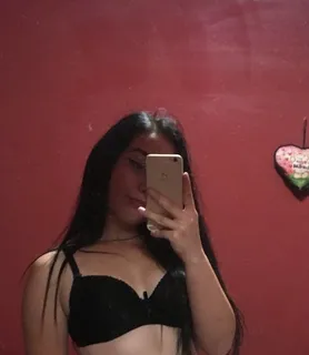 Emili (24) - Debrecen - kép 880974