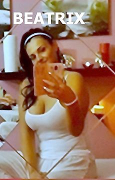 Beatrix Aranykéz Masszőz