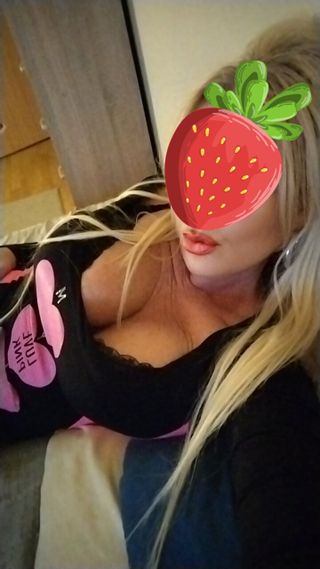 Vivi Masszázs Női szexpartner +36 70 225 3719 fénykép 7