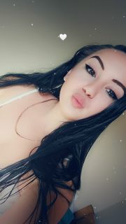 Emili (23) - Debrecen