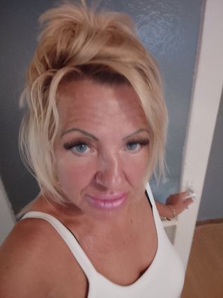 Szamanta Női szexpartner +36 30 318 9641 fénykép 54