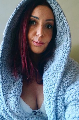 Szekszárd, 41 éves escort, Endzsi