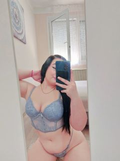Emili (23) - Debrecen