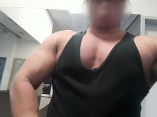 Richescort Férfi szexpartner +36 70 243 2303 fénykép 2