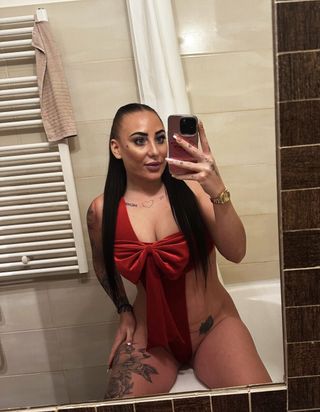 Vivikee Női szexpartner +36 30 592 5834 fénykép 14