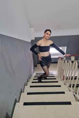 Gemzse, 35 éves escort, Krisztia