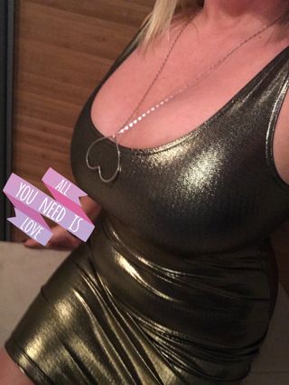 Bogi formás milf Női szexpartner +36 70 259 5949 fénykép 67