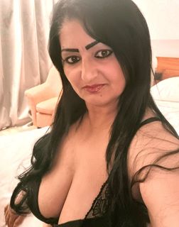 Mira (45) - Budapest
