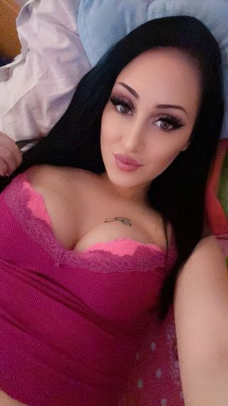 Lizus Webcam Női szexpartner +36 30 467 4643 fénykép 46