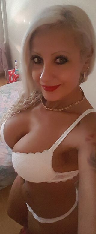 Nati Női szexpartner +36 30 793 9395 fénykép 8