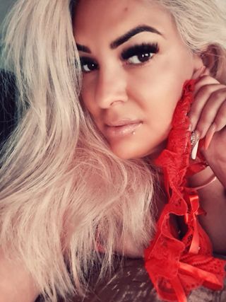 Kamilla Női szexpartner +36 30 521 7317 fénykép 68