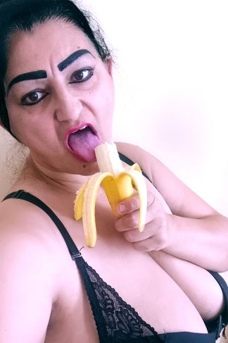 Kállósemjén, 45 éves escort, Mira