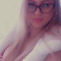 Viki (29) - Debrecen