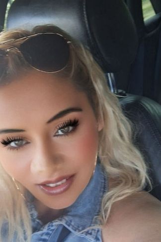 Kiskunmajsa, 24 éves escort, Szex éhes lány