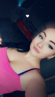 Emili (23) - Debrecen