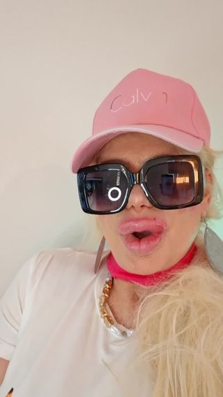 MoniqeVip Női szexpartner +36 30 377 0287 videó 1