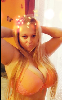 Viki (29) - Debrecen