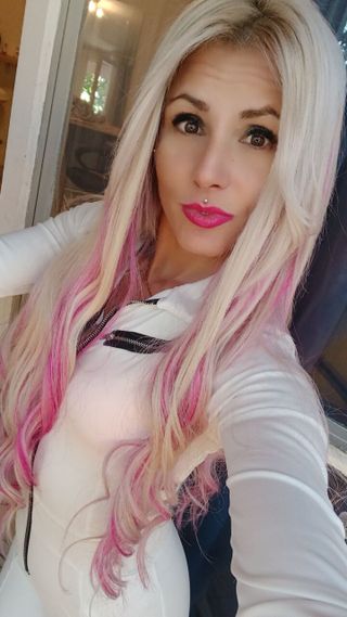 Szamanta Női szexpartner +36 30 231 6789 fénykép 14