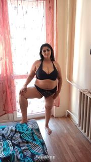 Mira (45) - Budapest