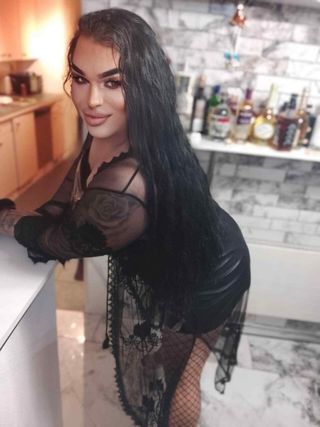 Trans Lola Transzi szexpartner +36 30 219 3150 fénykép 3