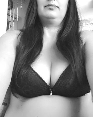 Viola Női szexpartner +36 30 732 3349 fénykép 3
