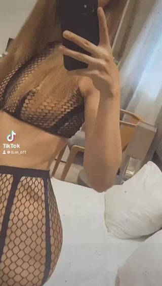 Nelly Női szexpartner +36 70 144 1729 videó 1
