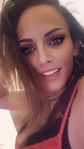 Lola Női szexpartner +36 30 240 6927 fénykép 1