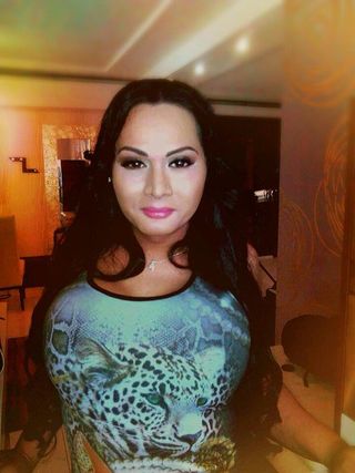 Trans Leona Transzi szexpartner +36 30 264 3720 fénykép 57