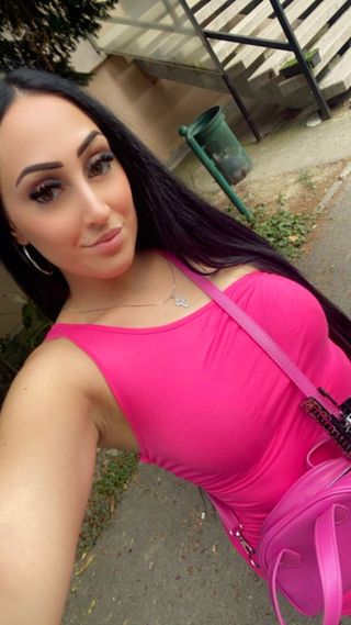 Lizus Webcam Női szexpartner +36 30 467 4643 fénykép 62