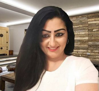 Mira (45) - Budapest