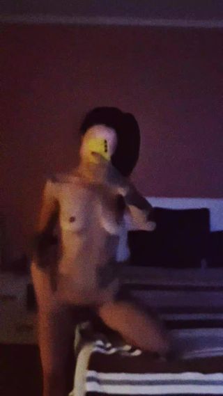 Virág Női szexpartner +36 70 286 4141 videó 1