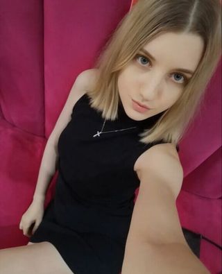 RenikeWEBCAM Női szexpartner +36 20 596 7845 fénykép 6