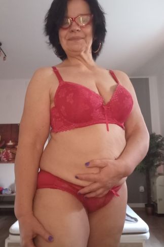 Debrecen, 52 éves escort, Adrien