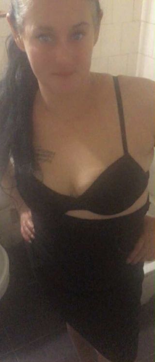 Karolina Női szexpartner +36 30 684 2832 fénykép 6