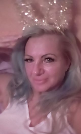 Szamanta Női szexpartner +36 30 318 9641 fénykép 30